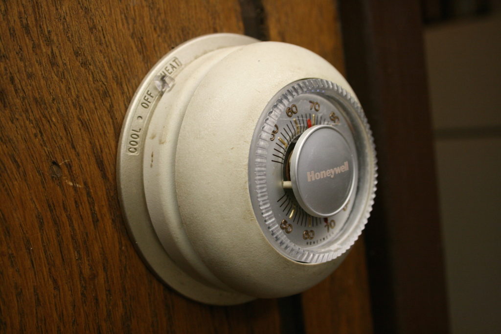 J'installe un thermostat d'ambiance pour réguler le chauffage